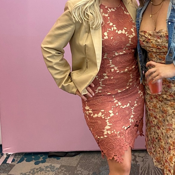 Akira Chicago Black Label High Neck Pink & Nude Lace Body-Con Dress Size Medium - Picture 2 of 14